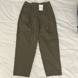NWT Theory carrot trouser